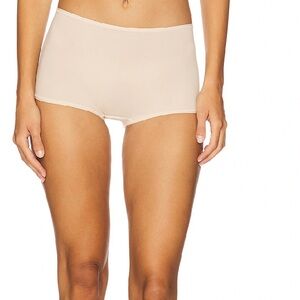 Fits Everyone Boyshorts SKIMS